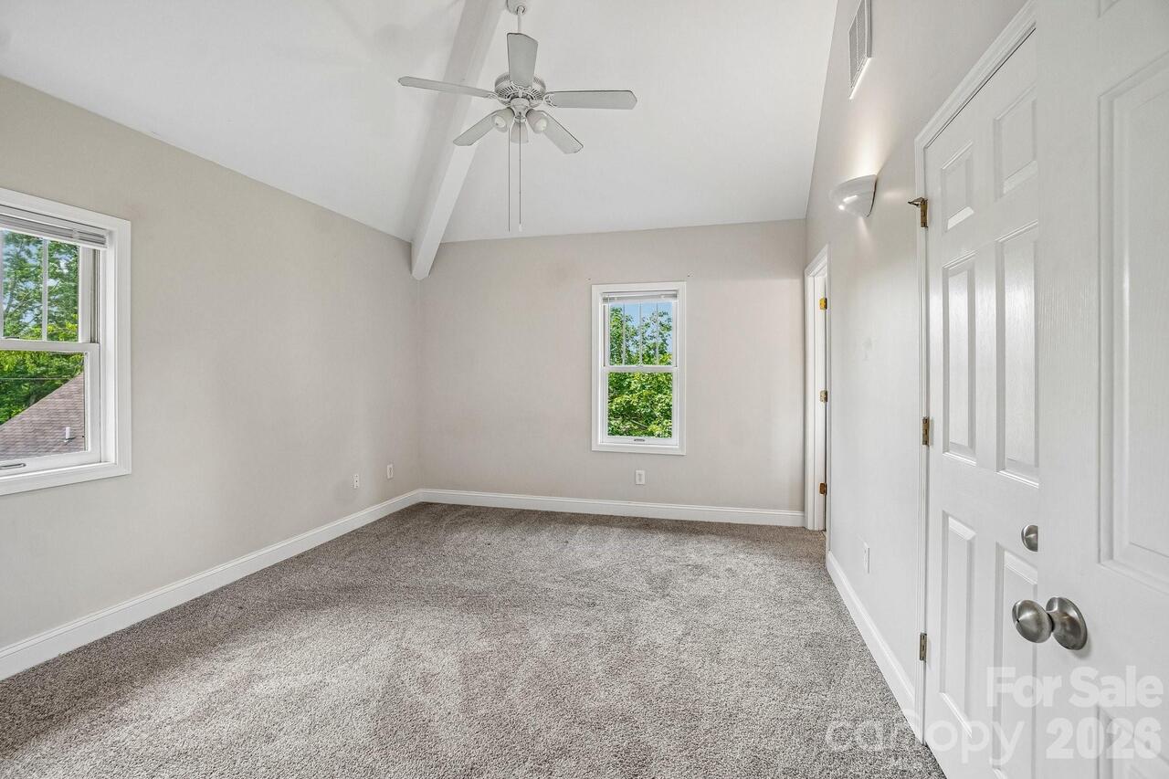 Listing Photo 13