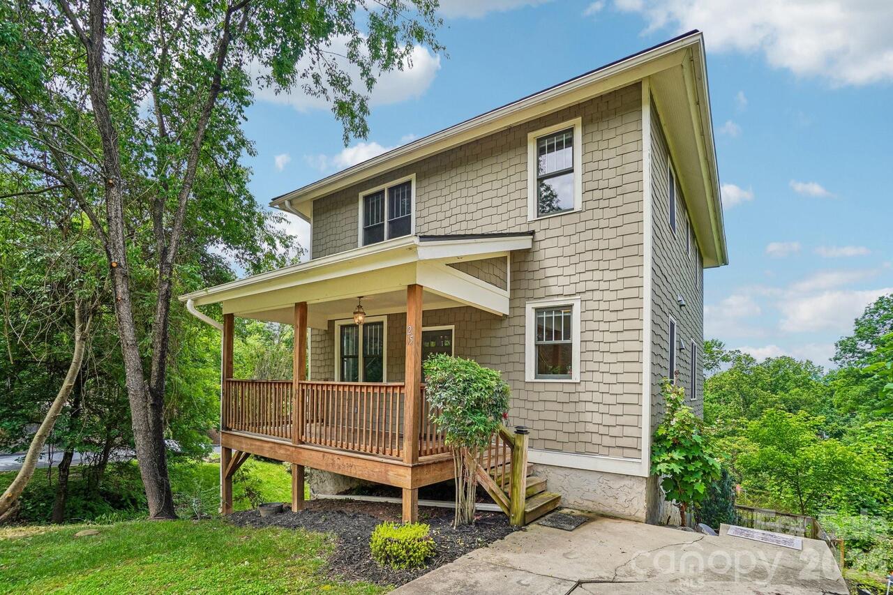 Listing Photo 32