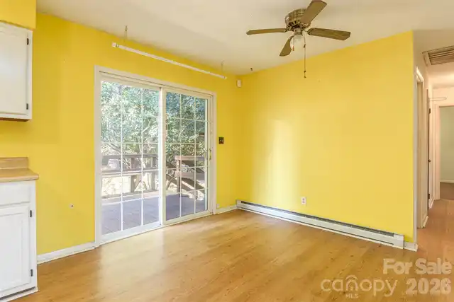 Listing Photo 8