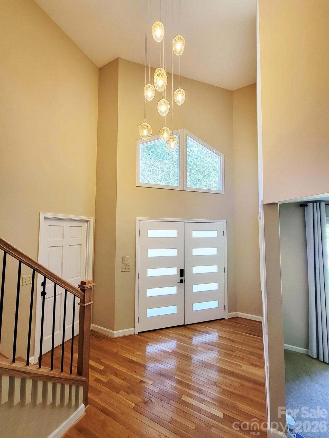 Listing Photo 10