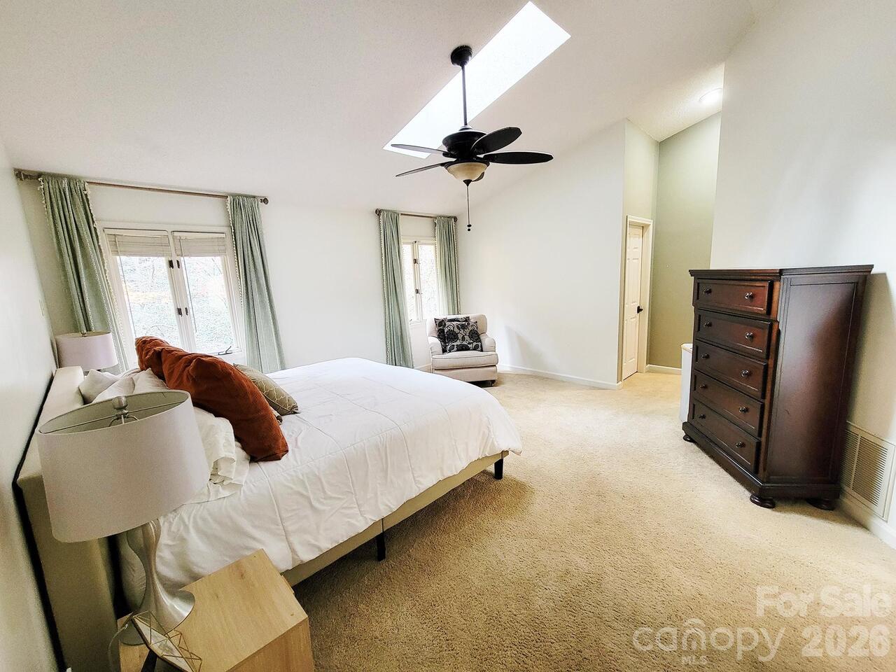 Listing Photo 13