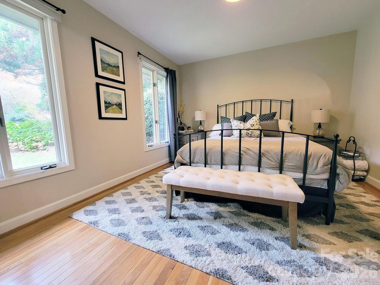 Listing Photo 16