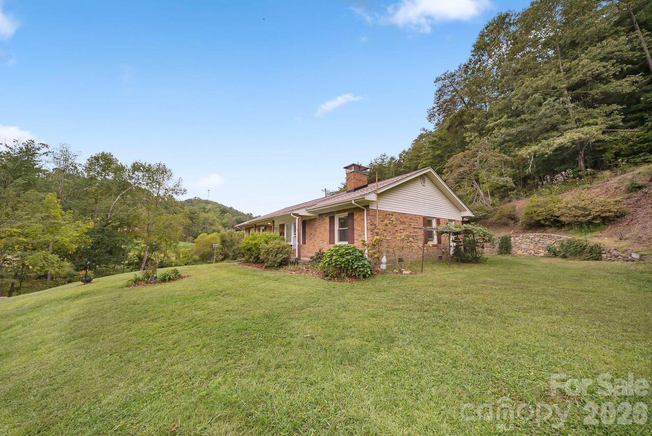 Listing Photo 7