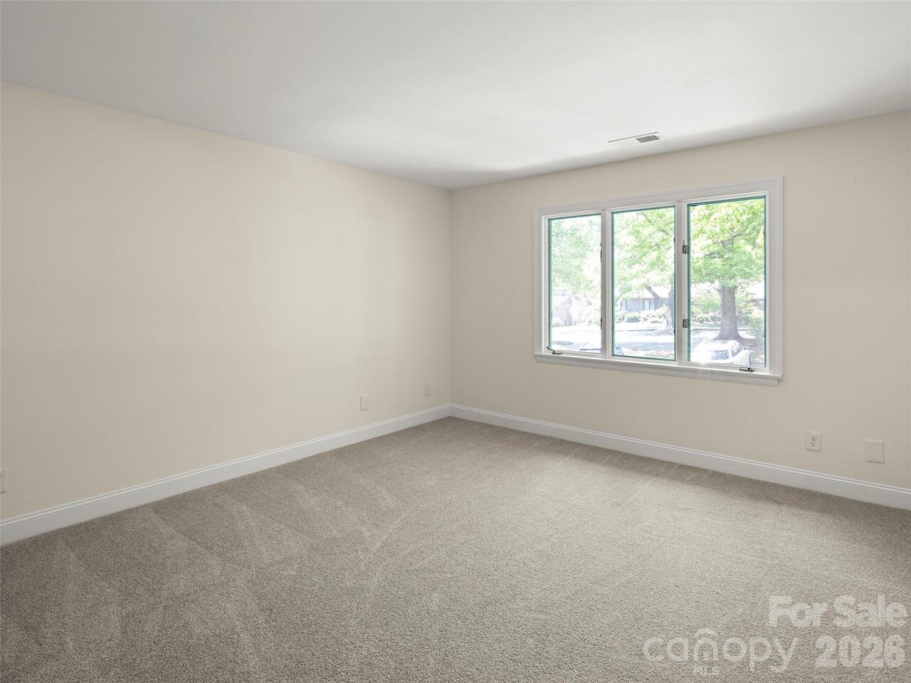 Listing Photo 26