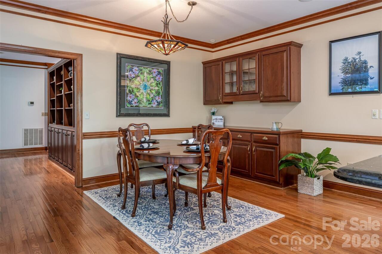 Listing Photo 15