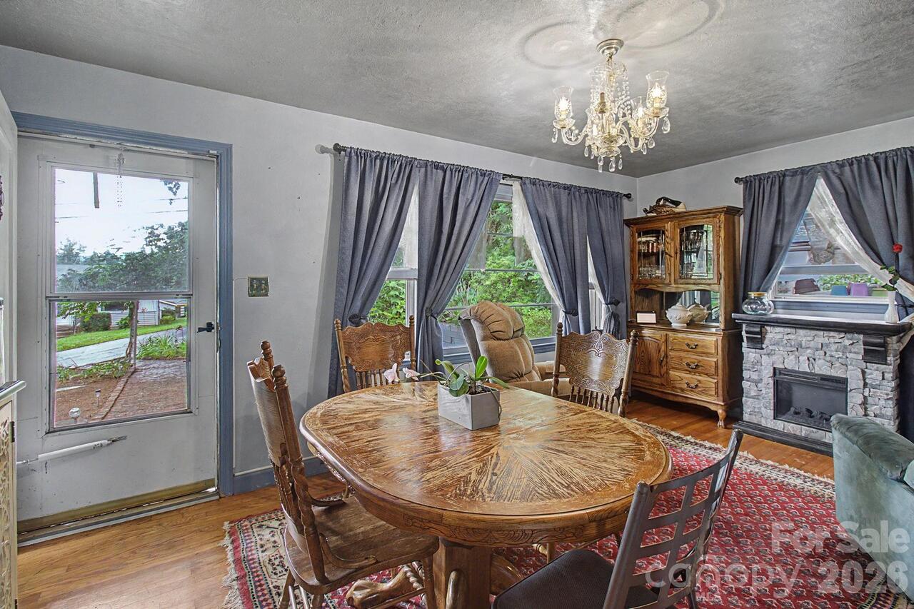 Listing Photo 8