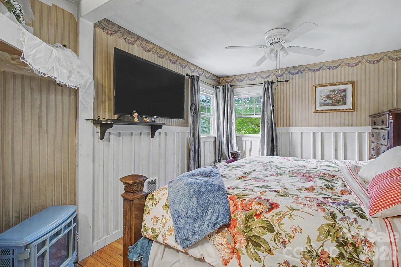 Listing Photo 14