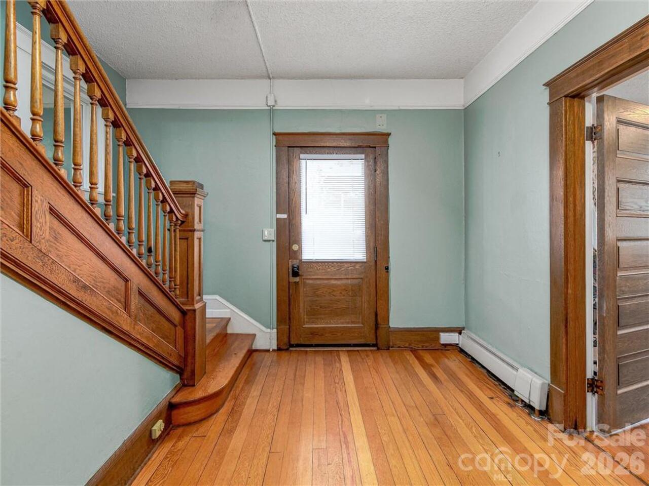 Listing Photo 9