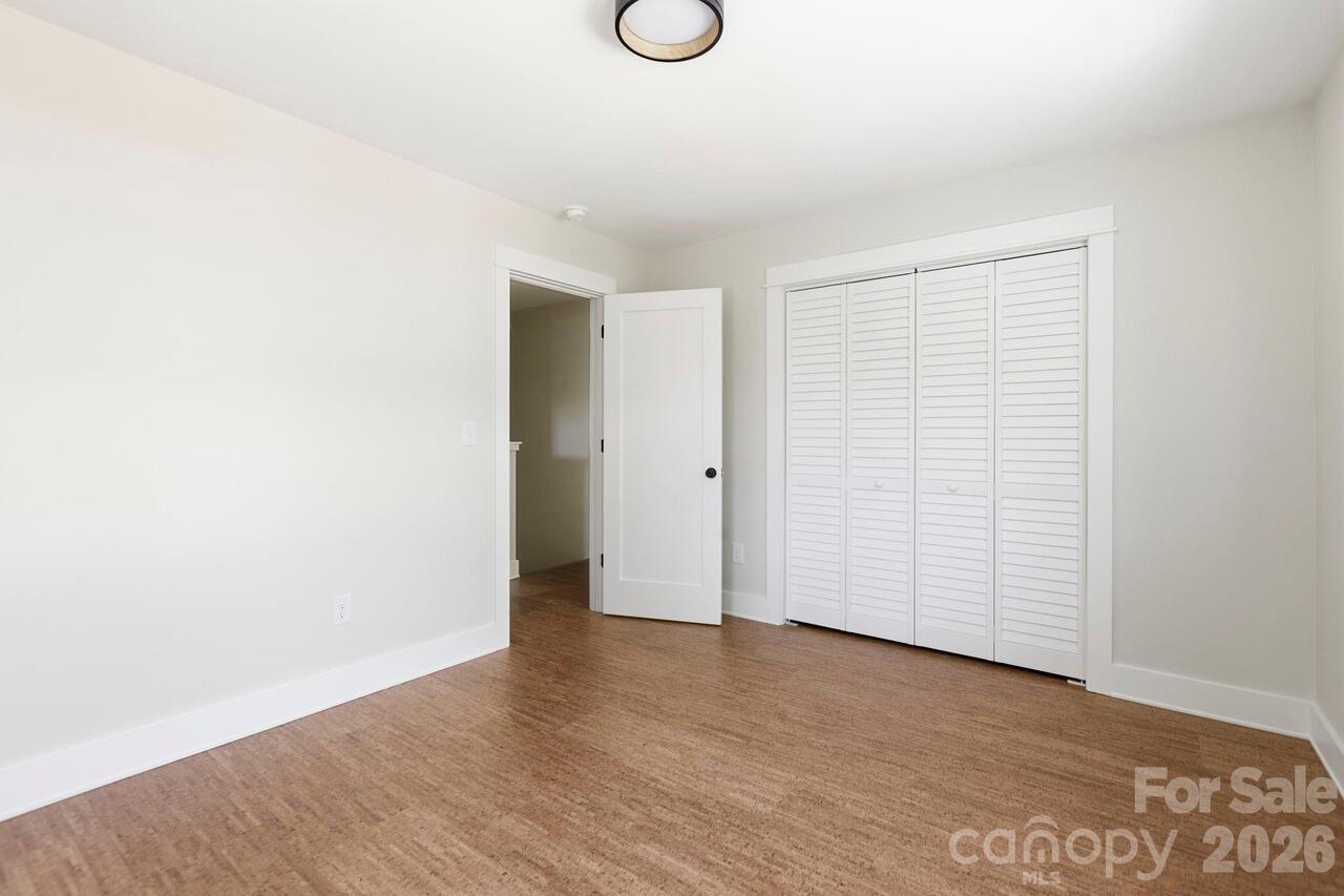 Listing Photo 13