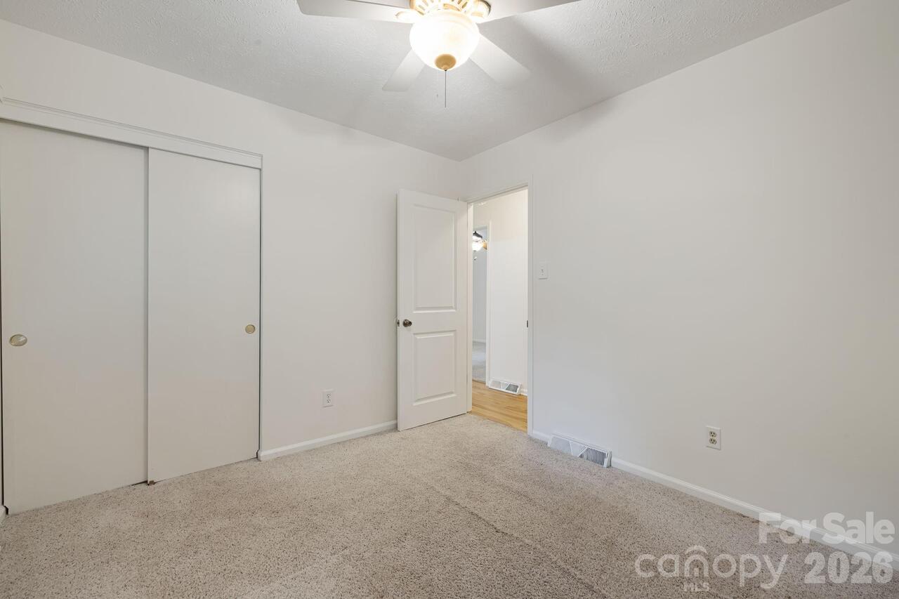 Listing Photo 26
