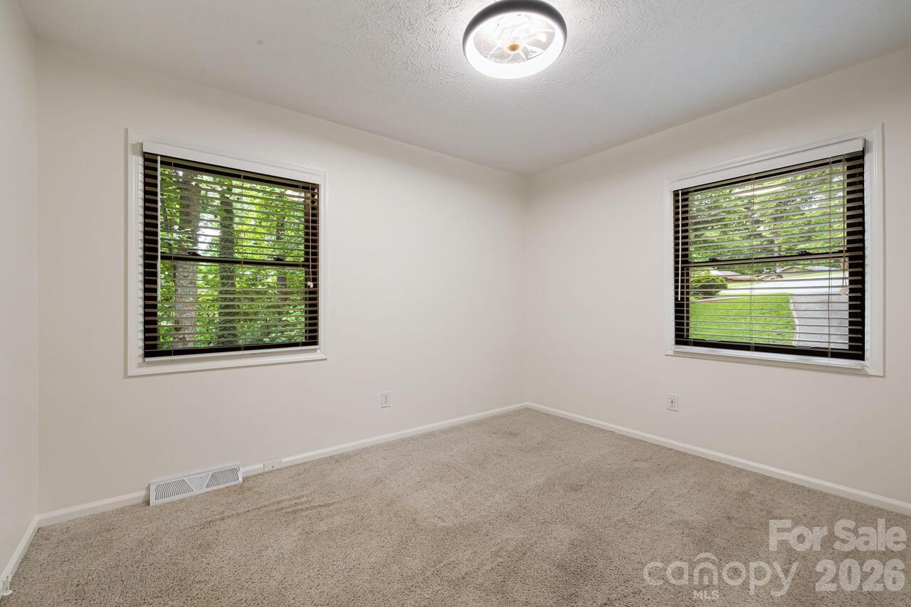 Listing Photo 29