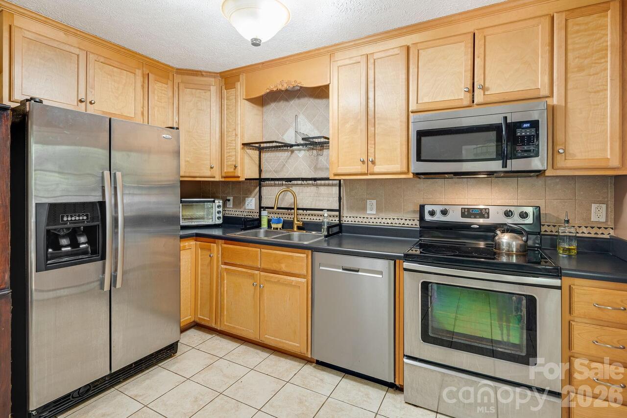 Listing Photo 15