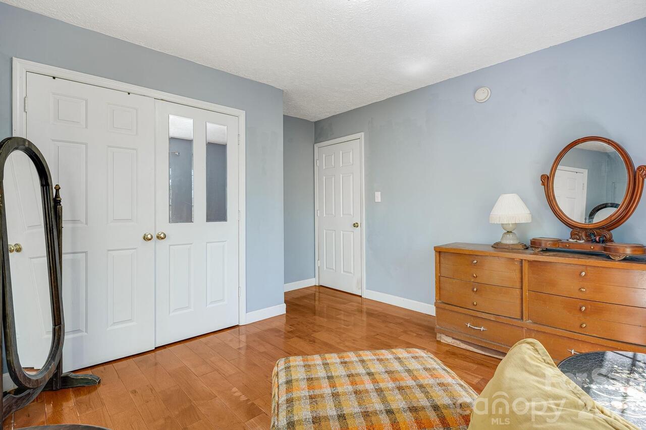 Listing Photo 23