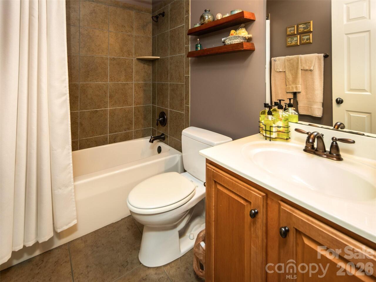 Listing Photo 16