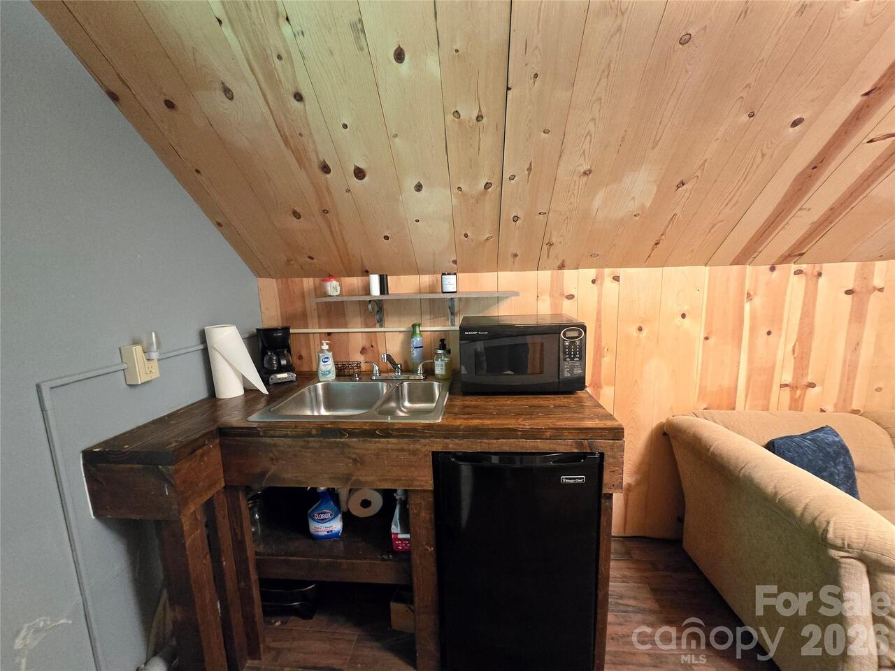 Listing Photo 38