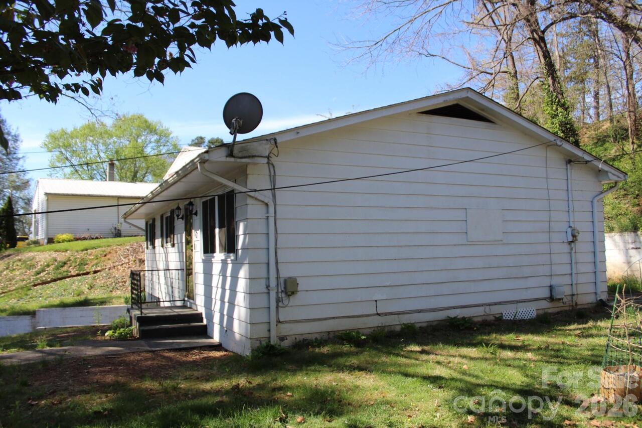 Listing Photo 8