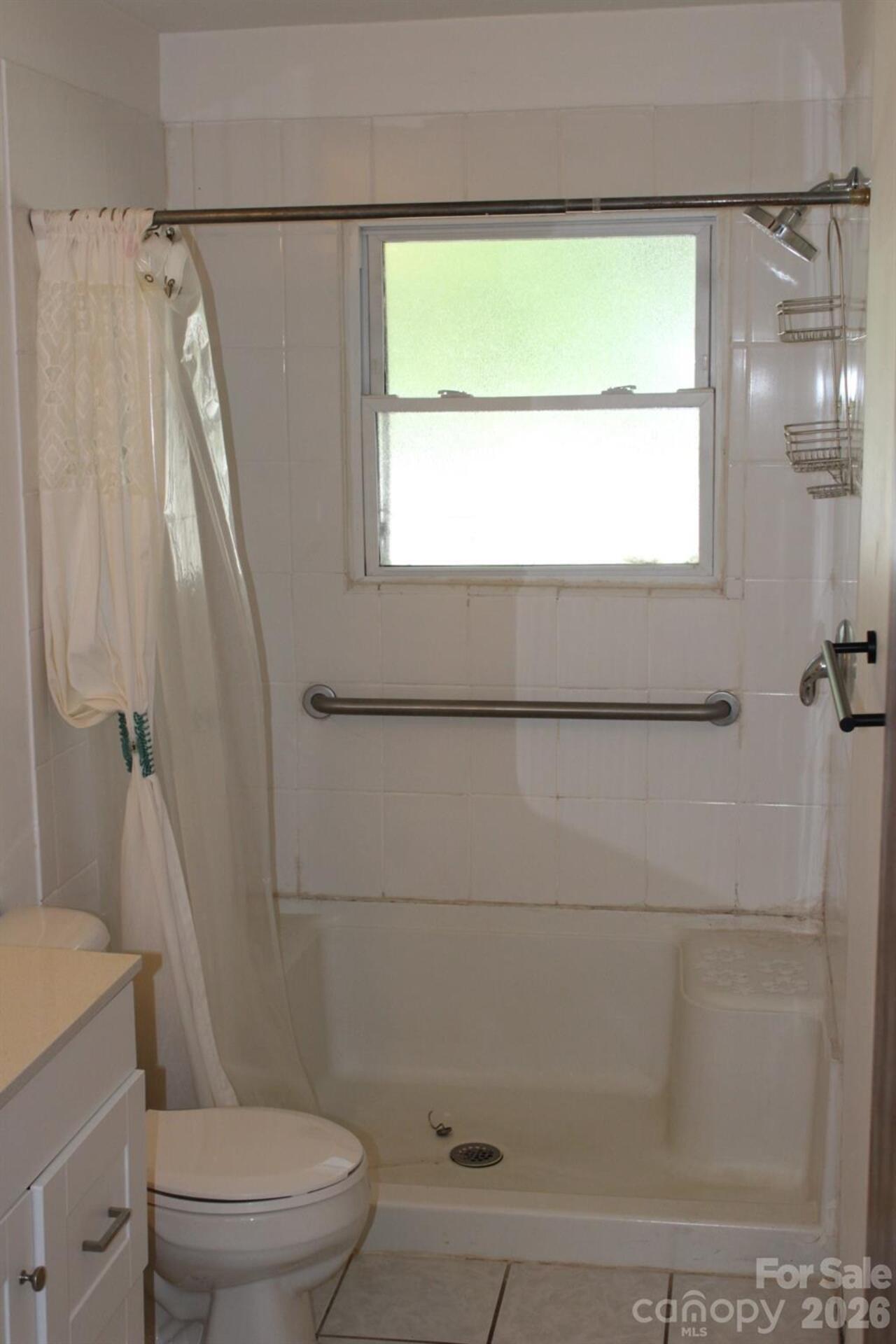 Listing Photo 16