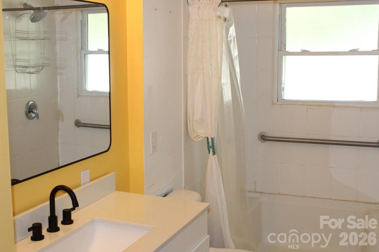 Listing Photo 17