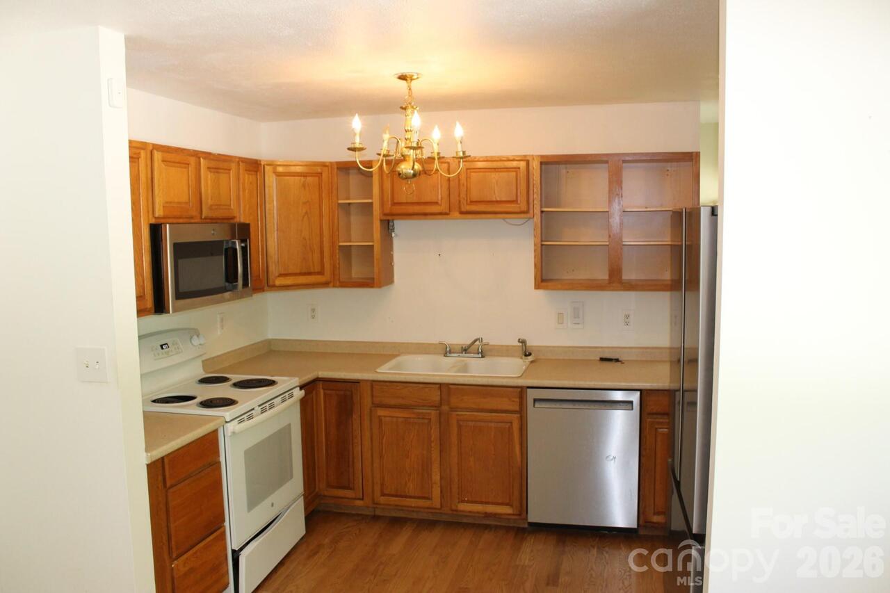 Listing Photo 19