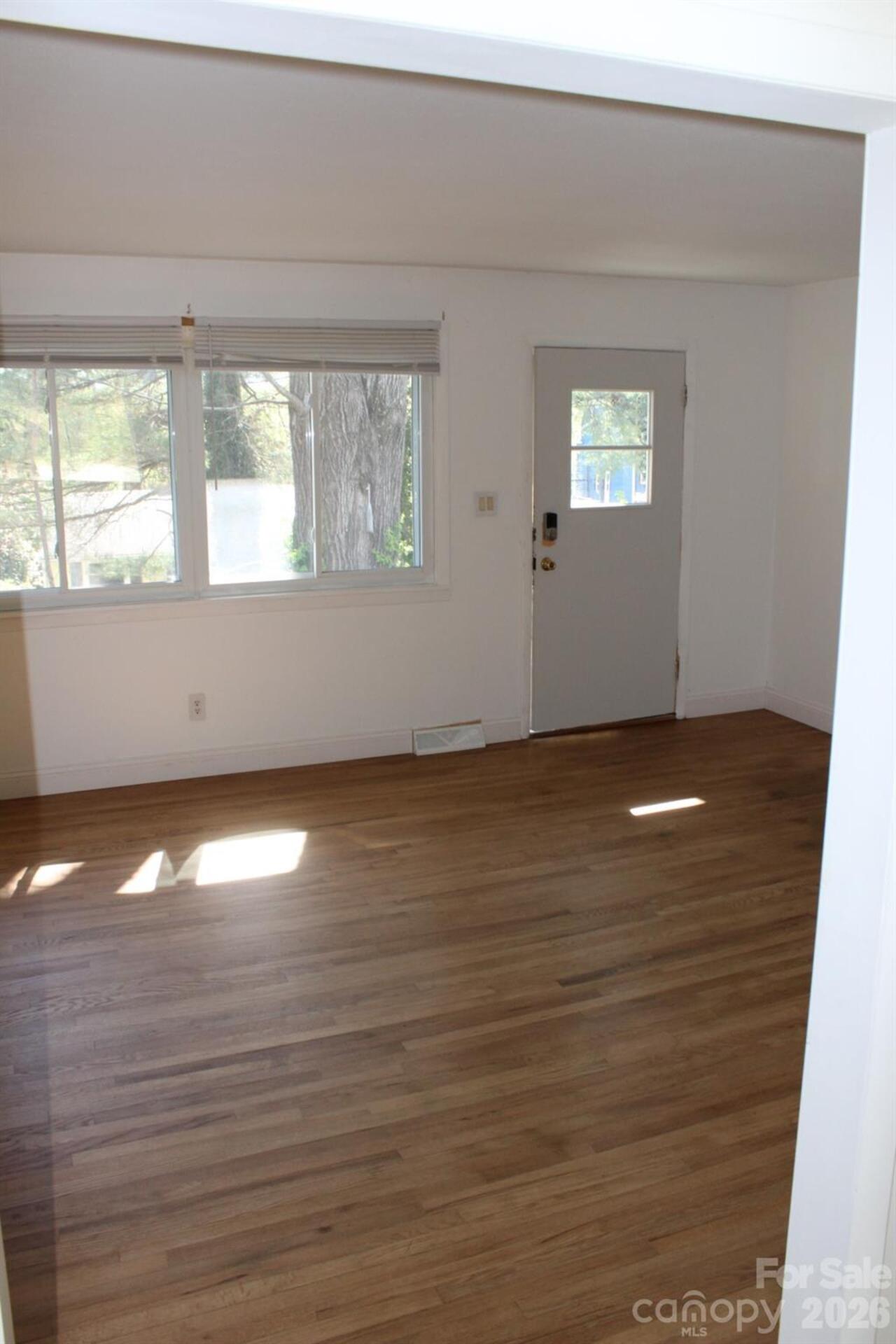 Listing Photo 23