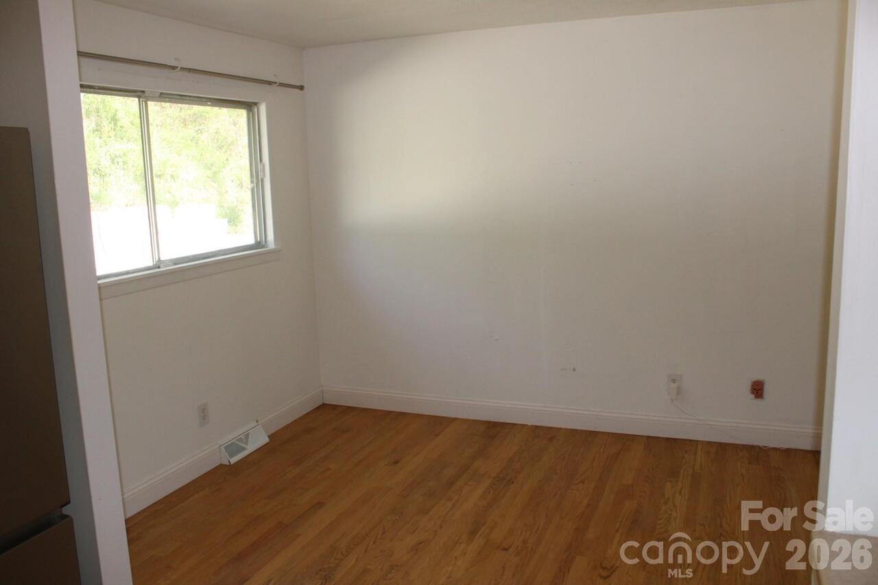 Listing Photo 26