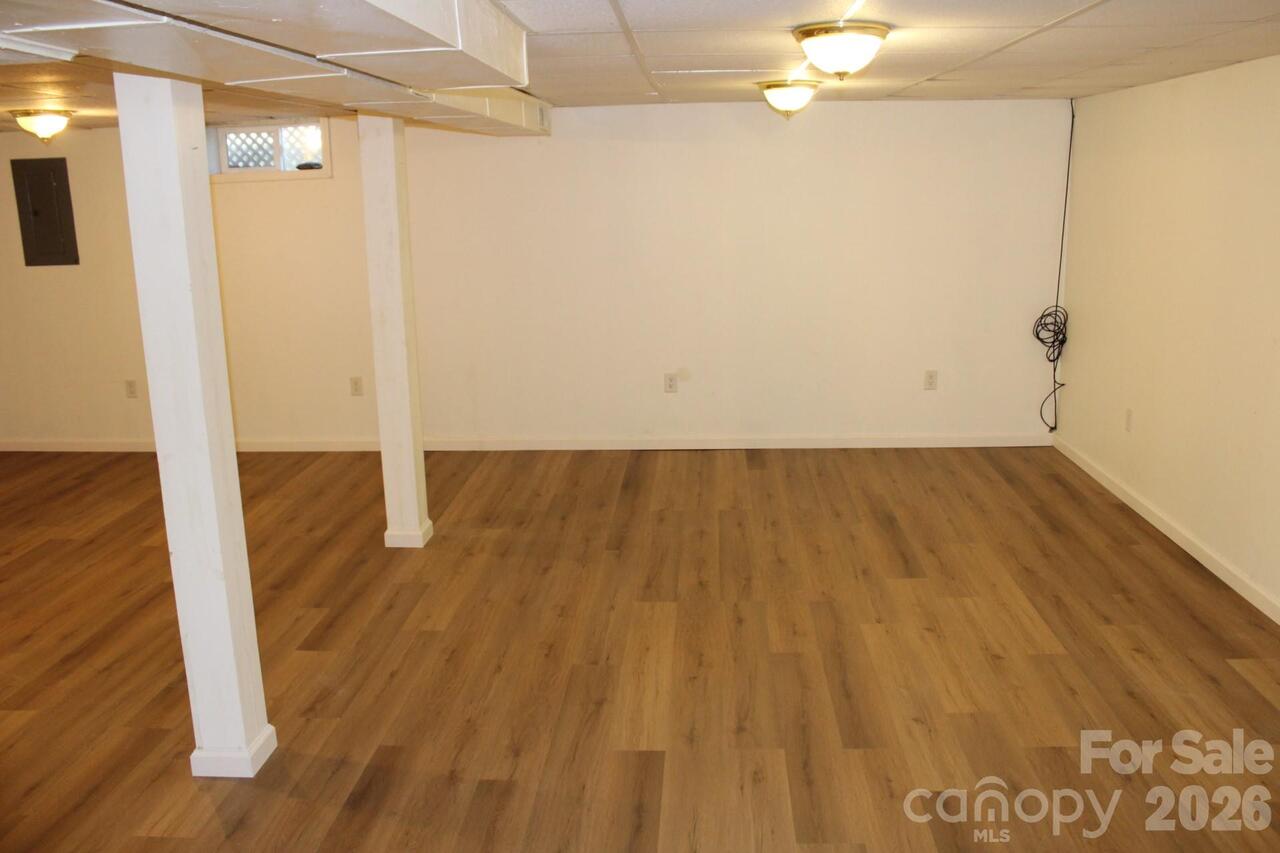 Listing Photo 35