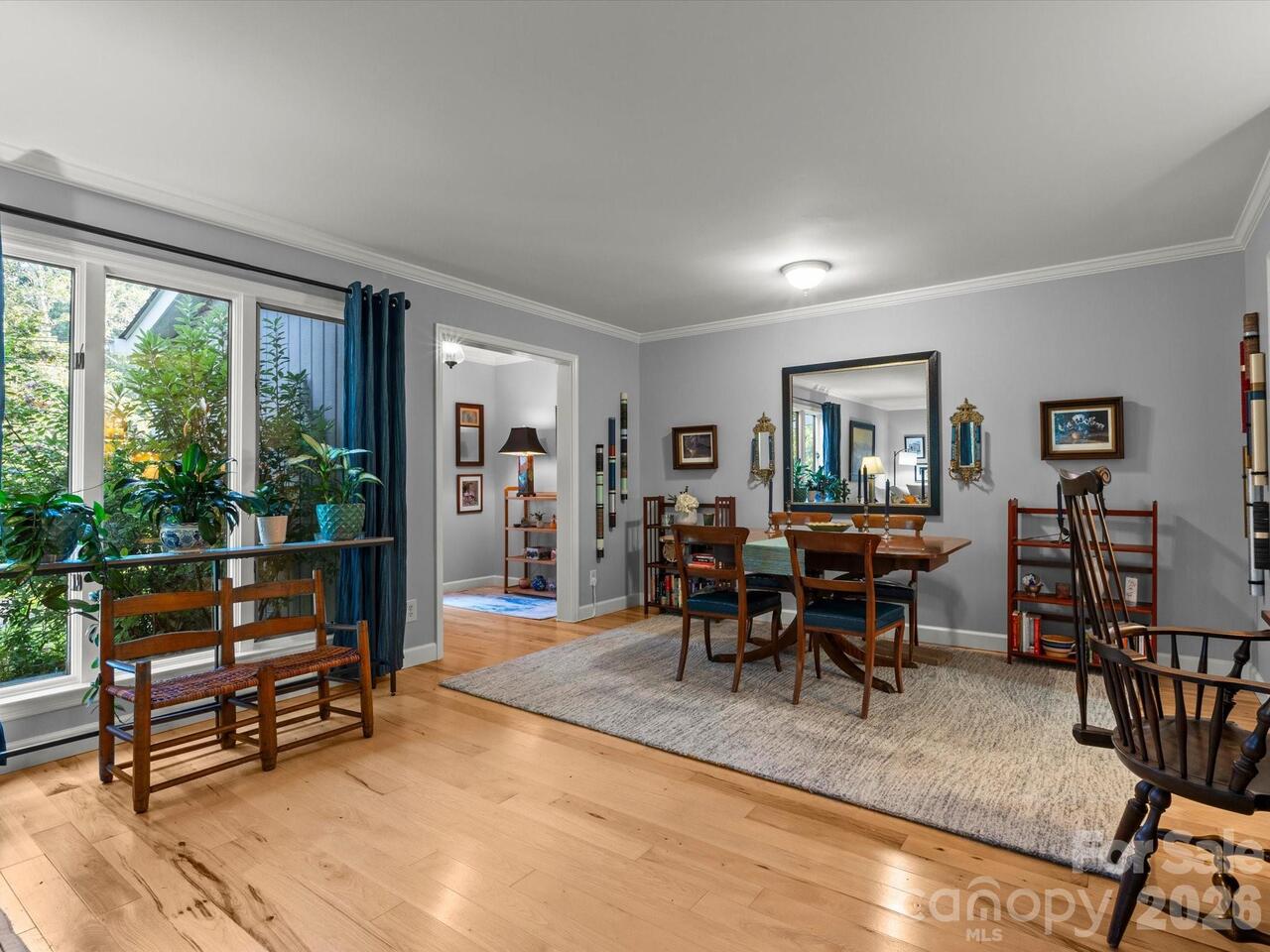 Listing Photo 5