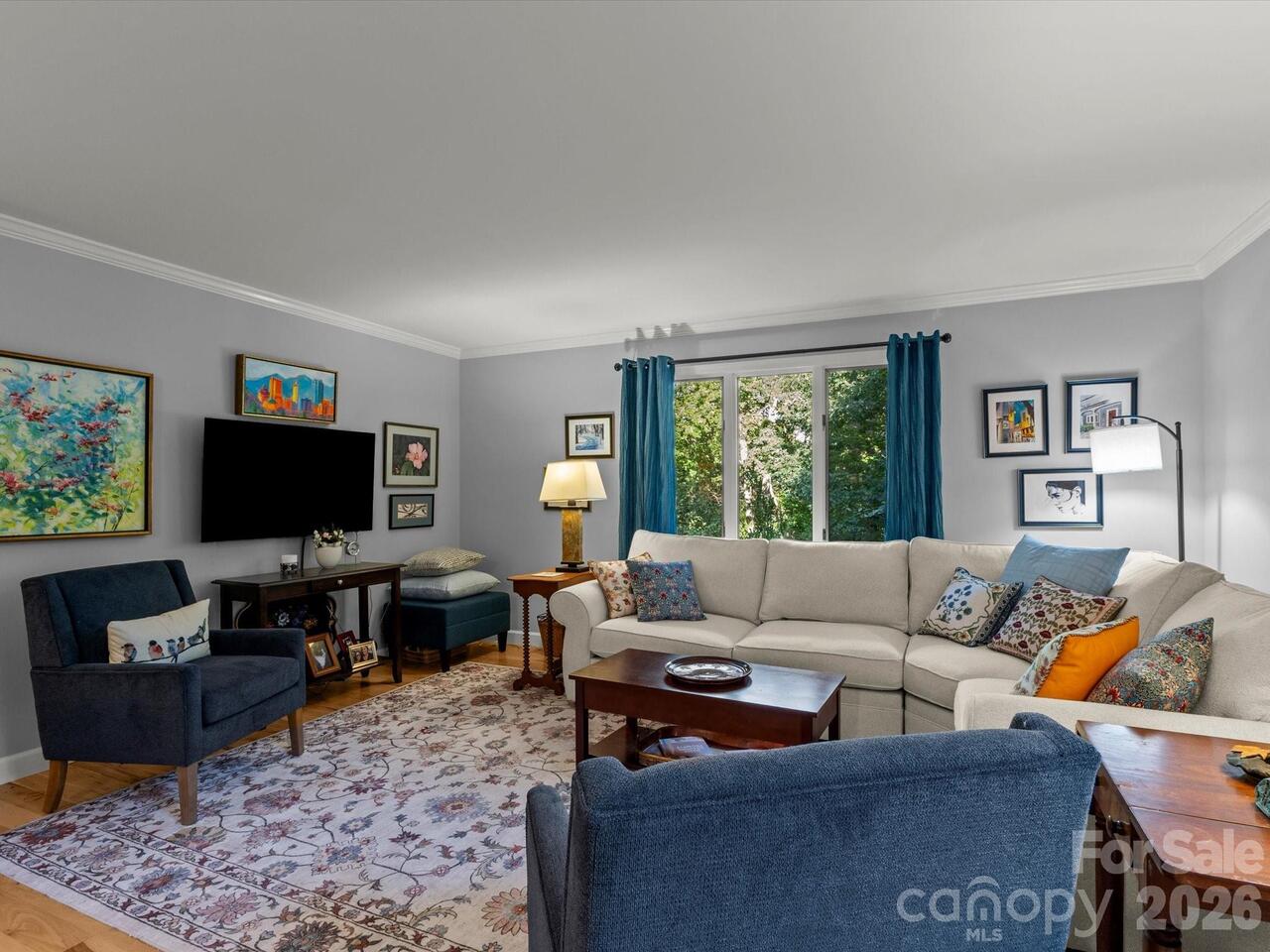 Listing Photo 7