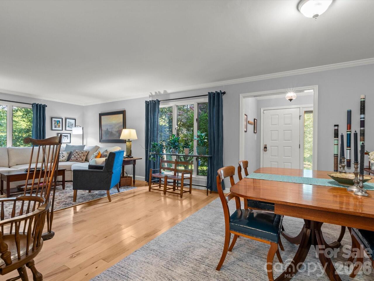 Listing Photo 8