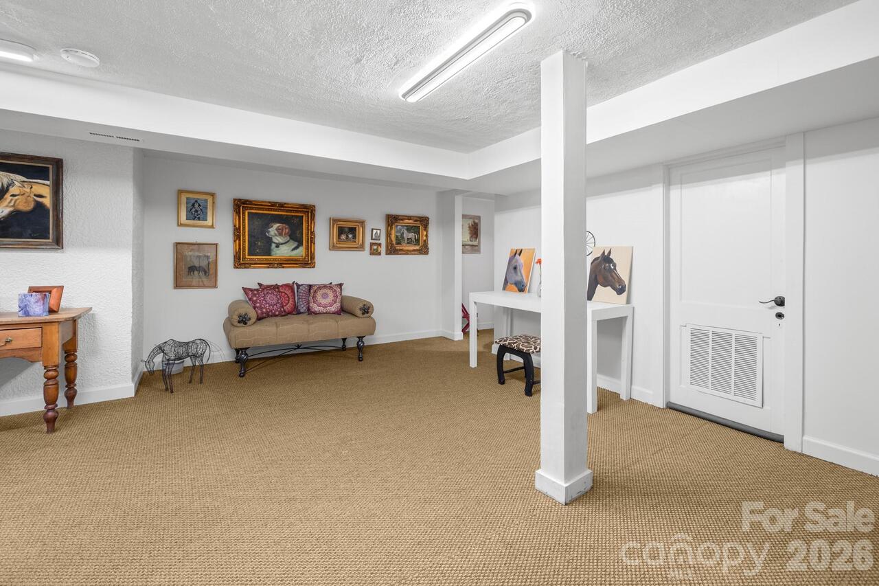 Listing Photo 34