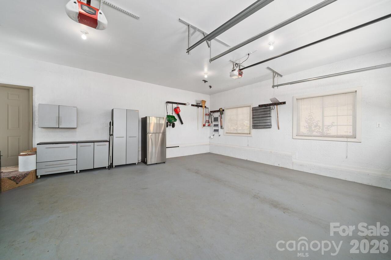Listing Photo 43