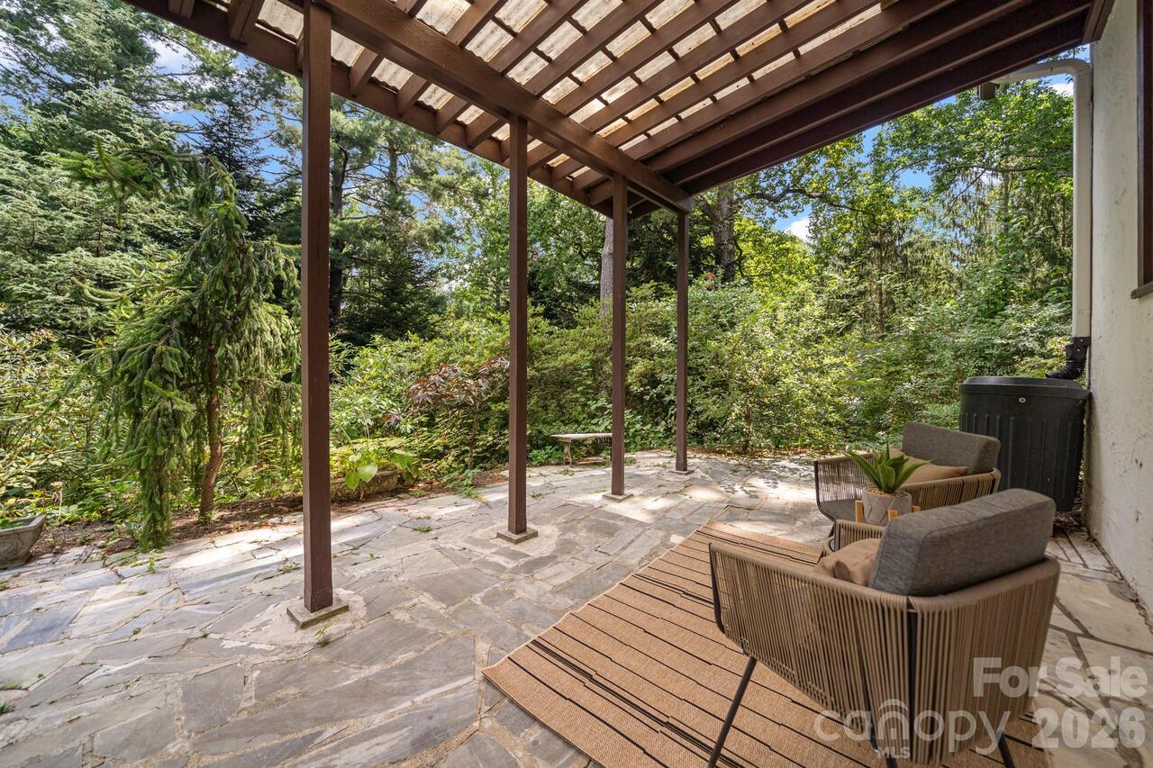 Listing Photo 7