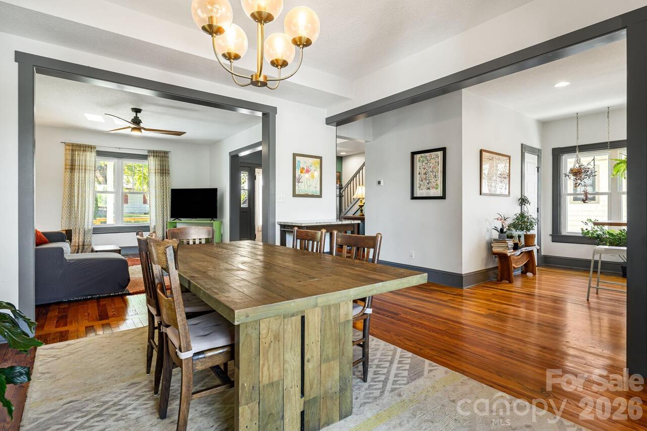 Listing Photo 11