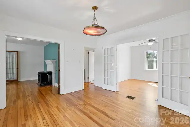 Listing Photo 13