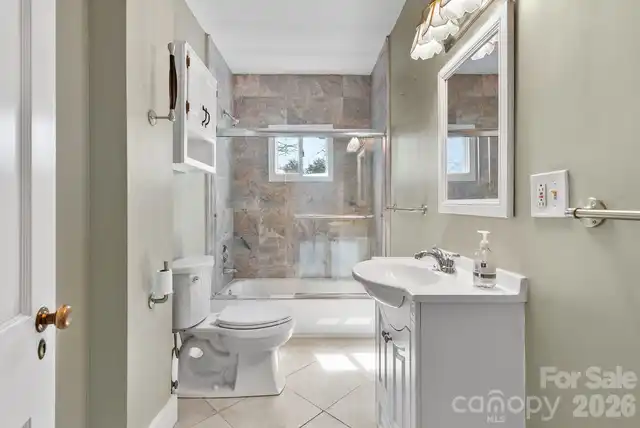 Listing Photo 17