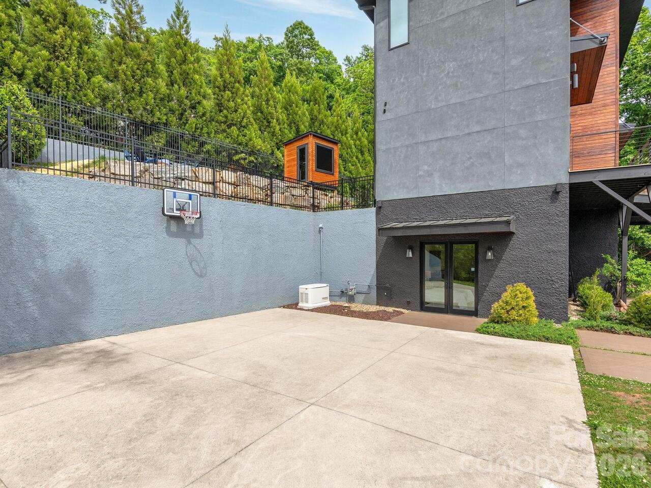 Listing Photo 44