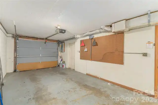 Listing Photo 17