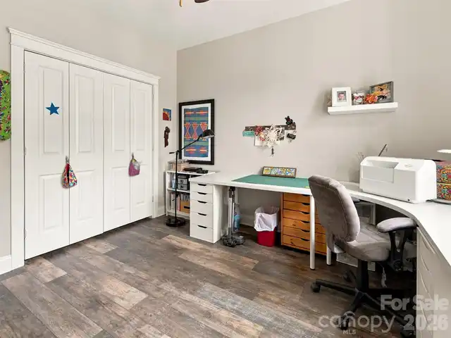 Listing Photo 15