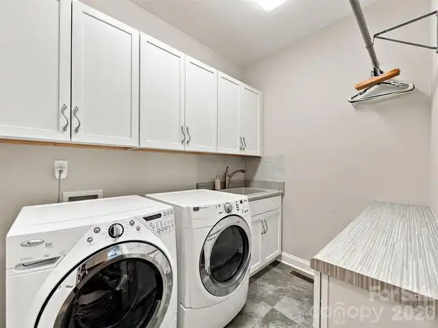 Listing Photo 24