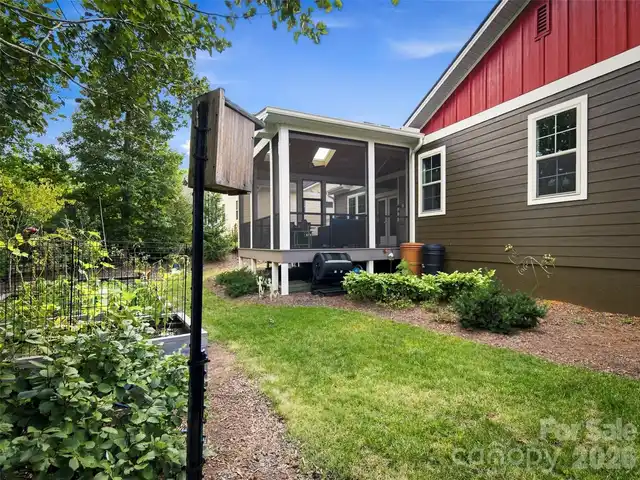 Listing Photo 32