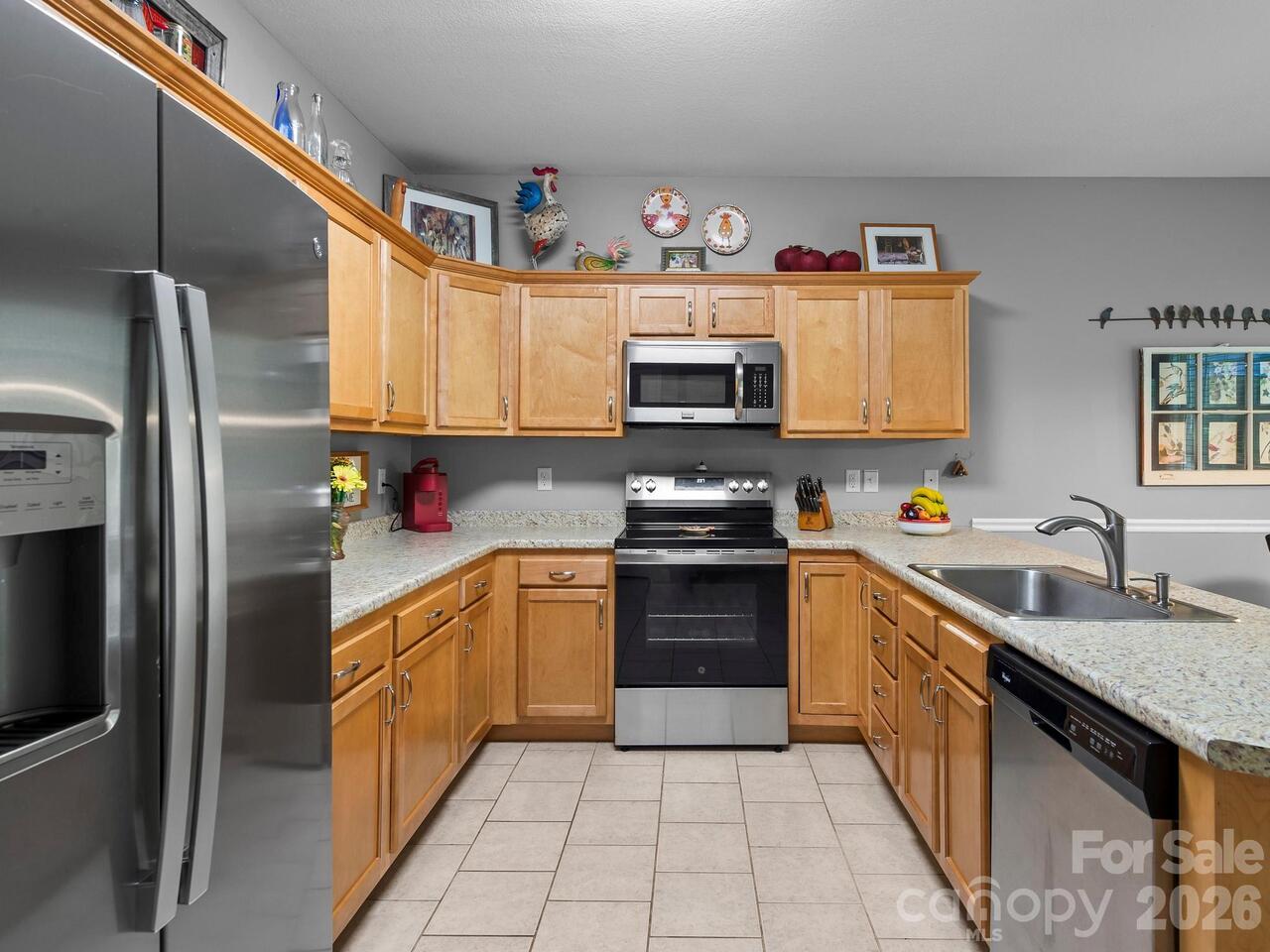 Listing Photo 10