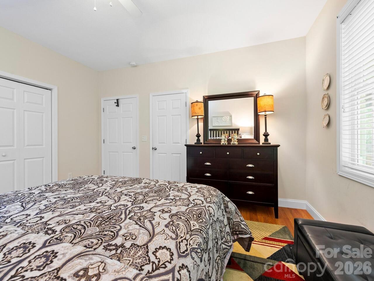 Listing Photo 16