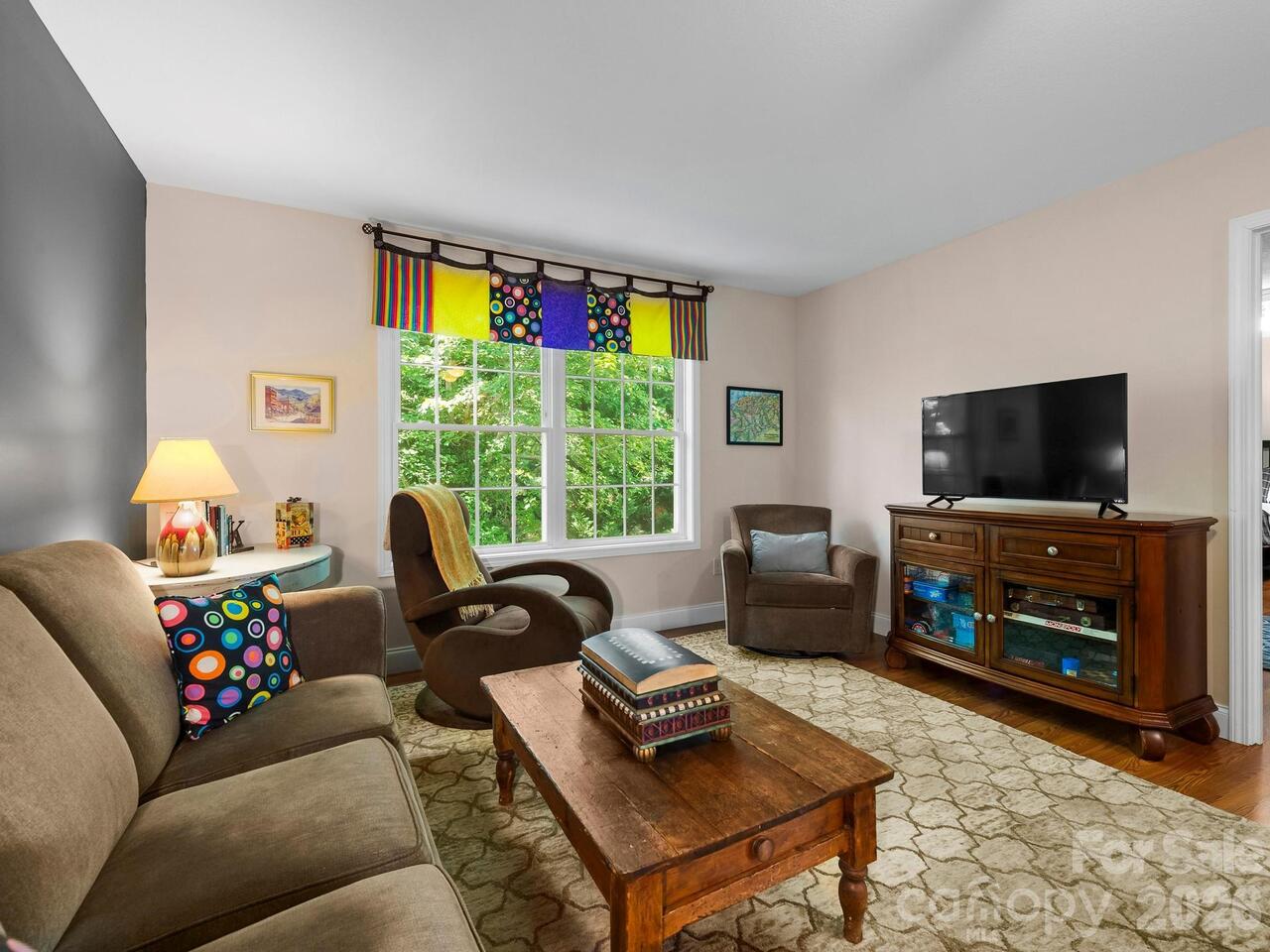 Listing Photo 18
