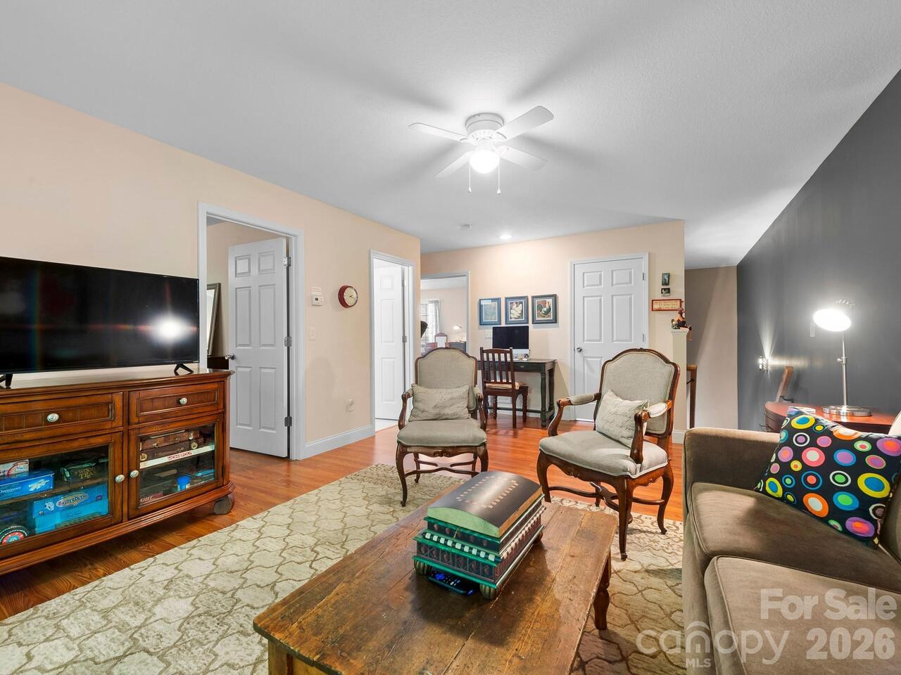 Listing Photo 19
