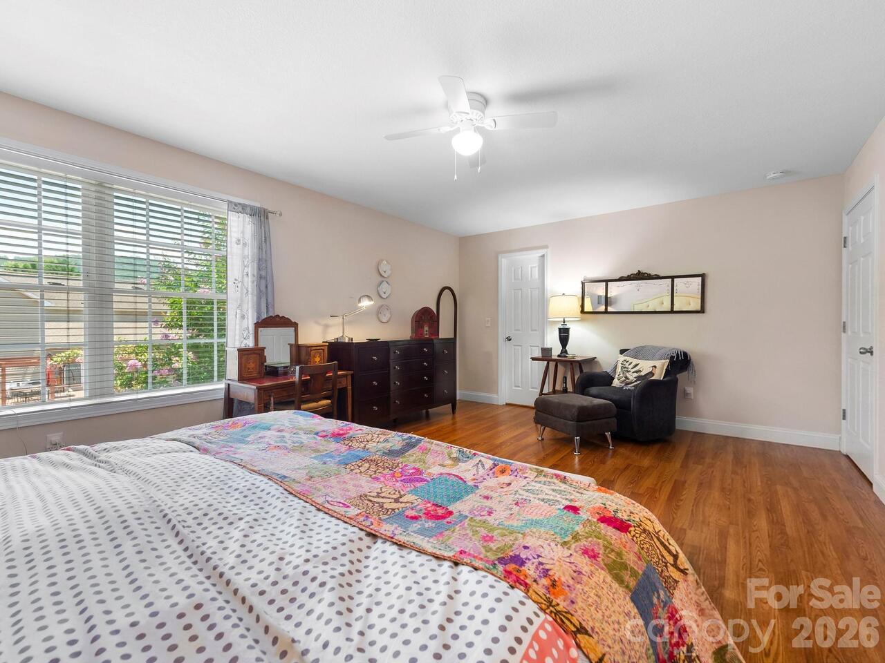 Listing Photo 22