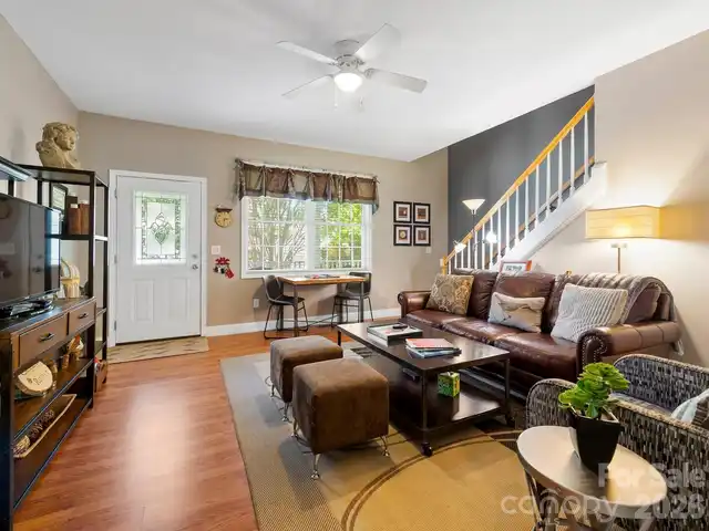 Listing Photo 7