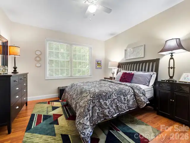 Listing Photo 13
