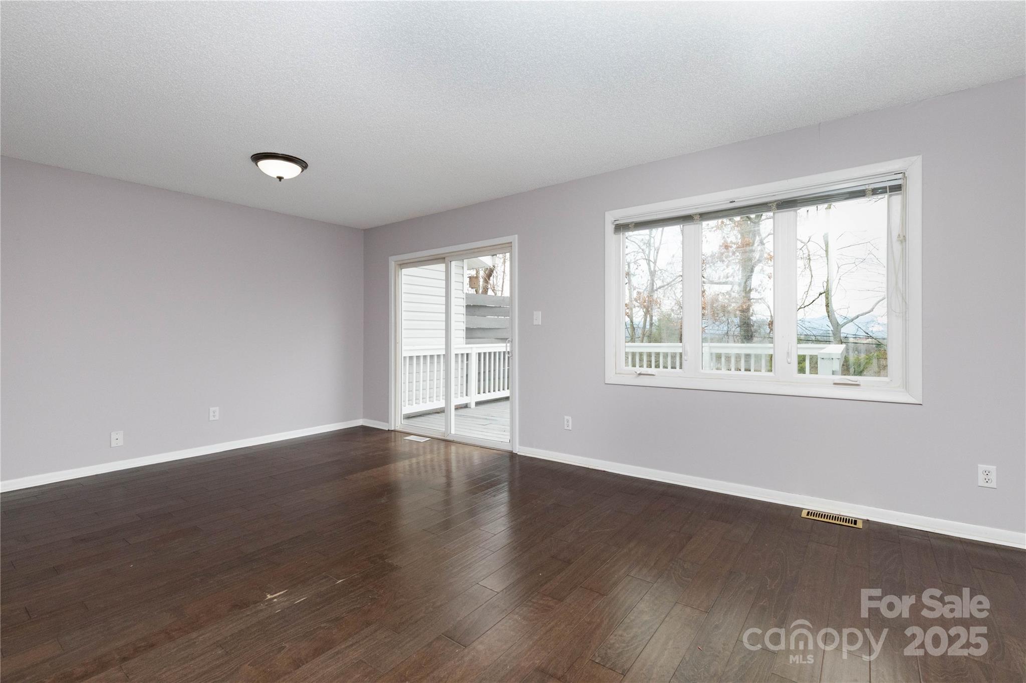 Listing Photo 7