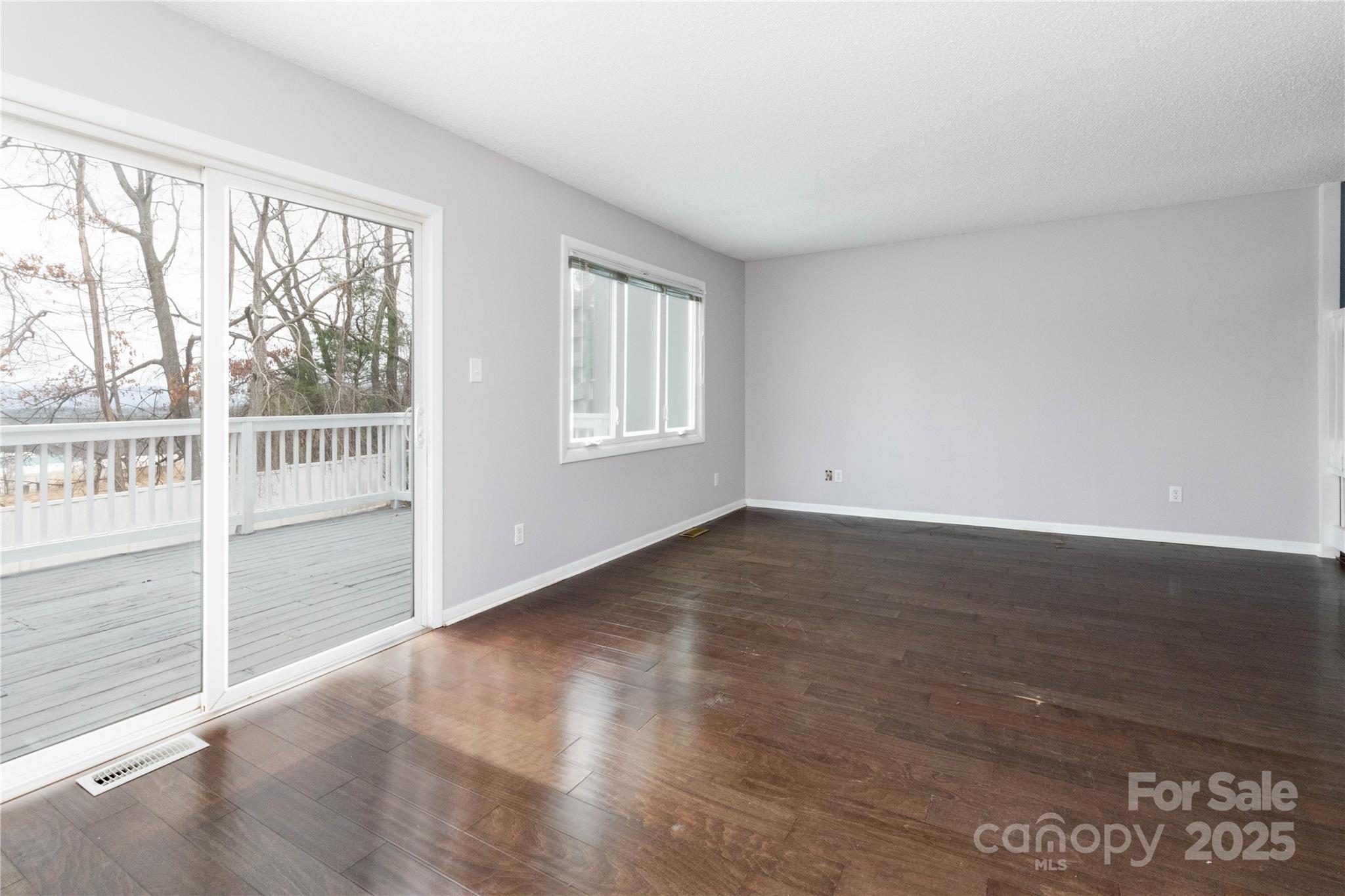 Listing Photo 9