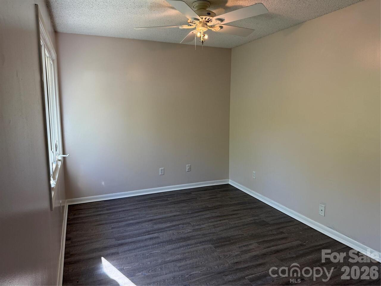 Listing Photo 20